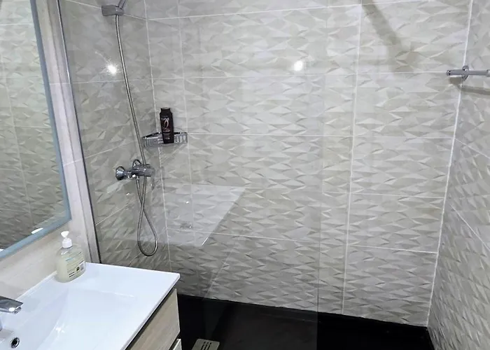 Lejlighed Beachfront Premium With Sunset, Pools & Sea View