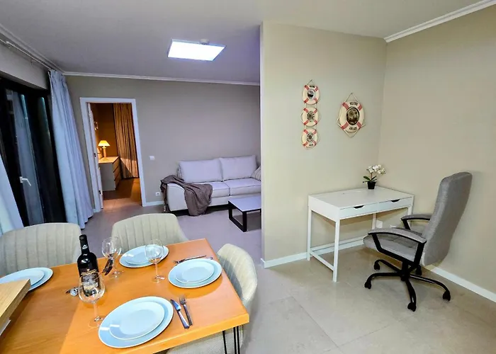 Lejlighed Beachfront Premium With Sunset, Pools & Sea View *