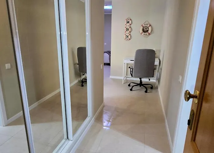 Beachfront Premium With Sunset, Pools & Sea View Lejlighed