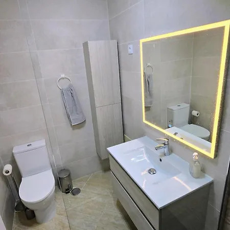 Beachfront Premium With Sunset, Pools & Sea View Портиман