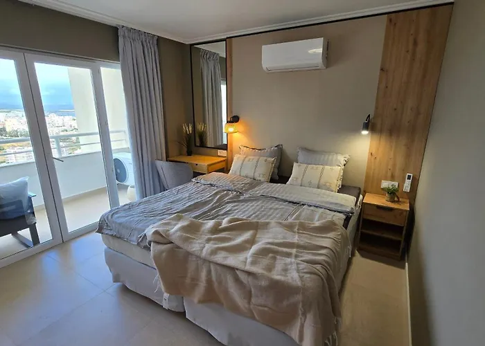 Beachfront Premium With Sunset, Pools & Sea View *