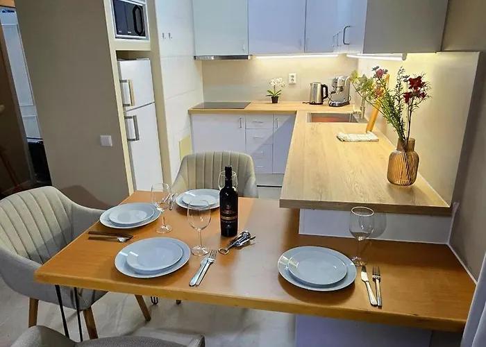 Διαμέρισμα Beachfront Premium With Sunset, Pools & Sea View Portimão