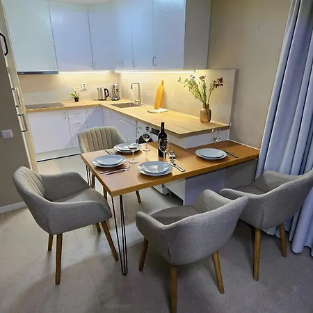 Apartment Beachfront Premium With Sunset, Pools & Sea View